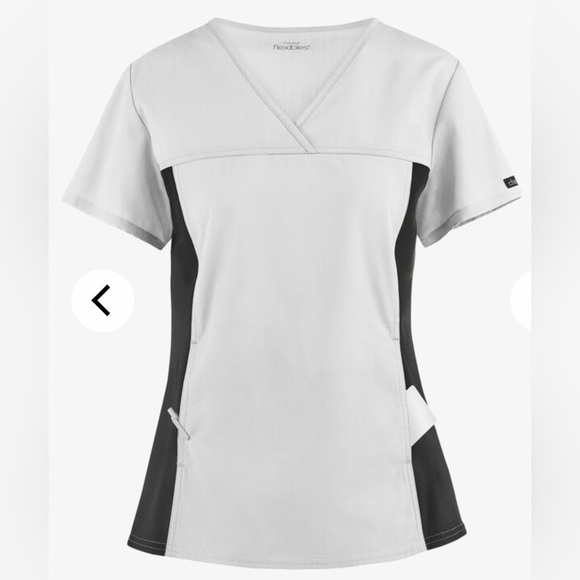 Cherokee Tops Cherokee Flexibles Womens 2pocket Vneck Scrub Top